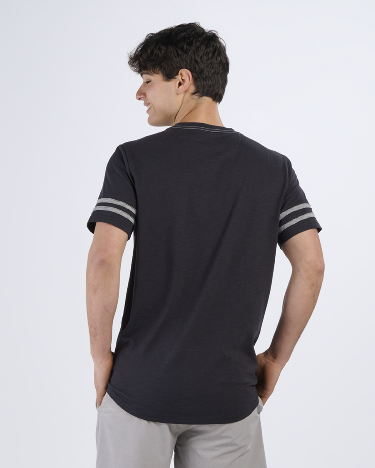 Men's Arena Tee – Short Sleeve Crewneck T-Shirt in Black