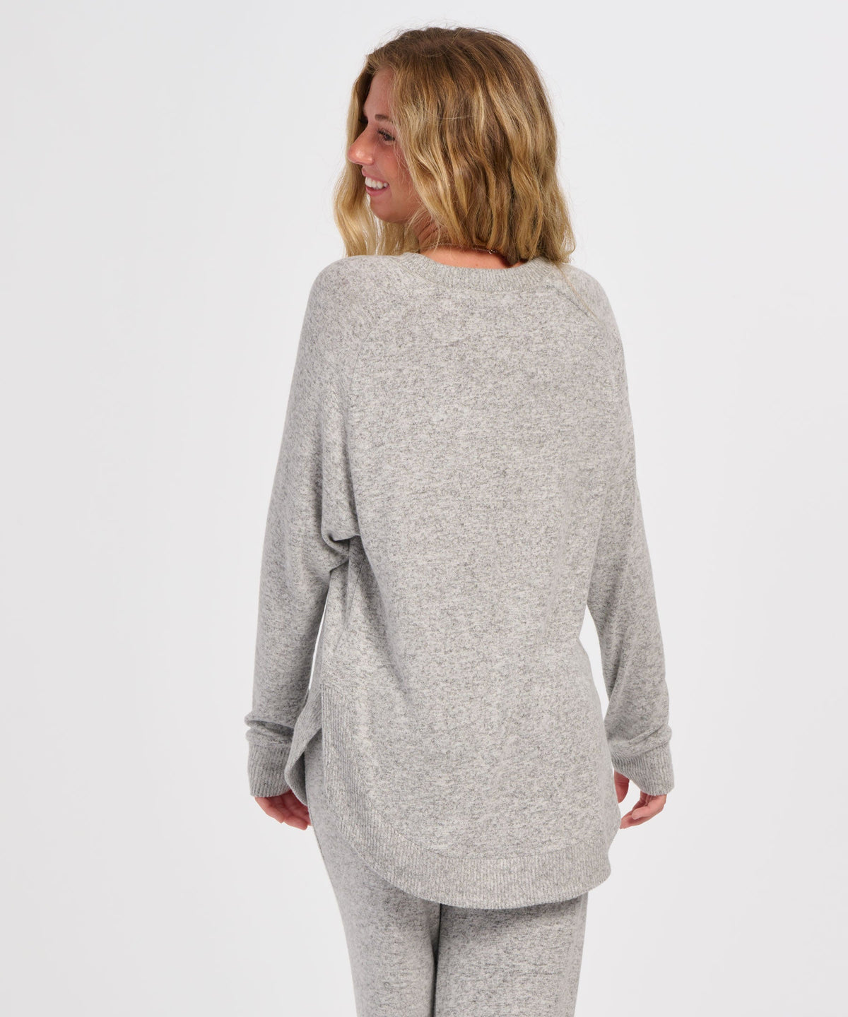 Women's Cuddle Oversized Crew – Ultra-Soft Oversized Crewneck Sweater in Oxford Heather