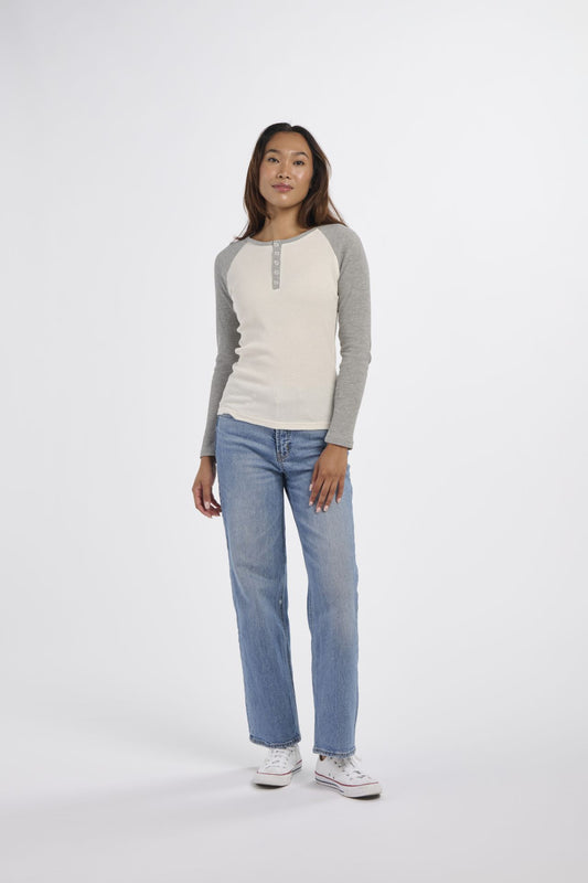 BW3104 Women's Waffle Knit Henley - Natural/Oxford Heather - Front | Natural/Oxford Heather
