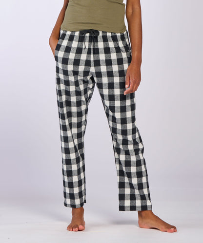 Boxercraft BW6620 Women's Haley Flannel Pants - Black/White Buffalo Plaid - Front | Black/White Buffalo Plaid