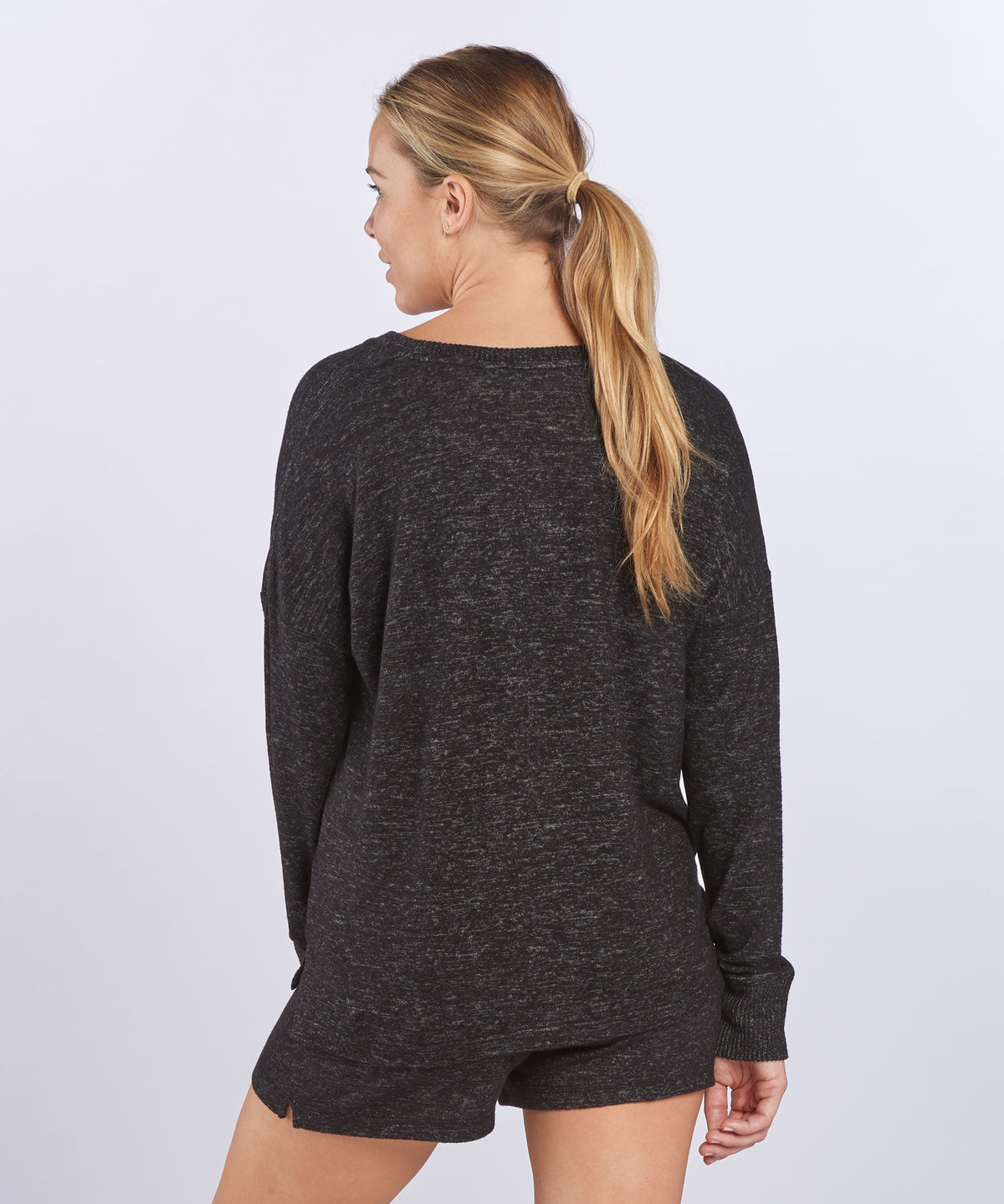 Women's Cuddle Boxy Crew – Ultra-Soft Boxy Crewneck Sweater in Black Heather