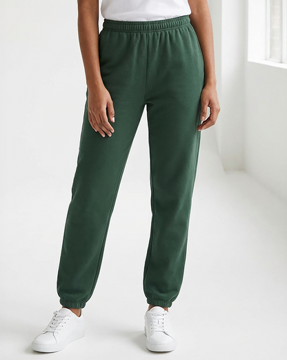 Unisex Core Fleece Pant in Dark Green – model front 2