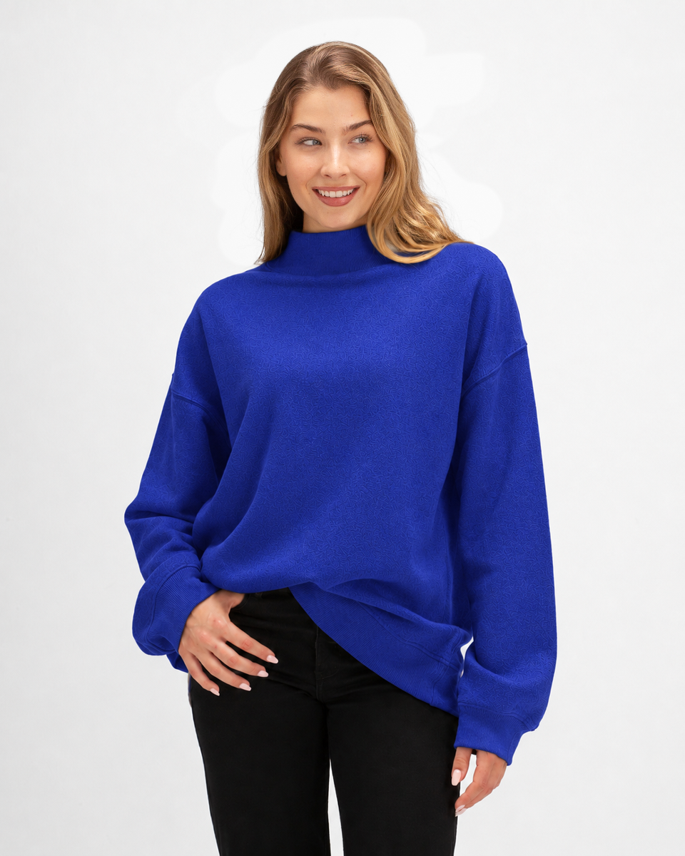 Women's Core Fleece Mock Neck in Electric Royal – model front